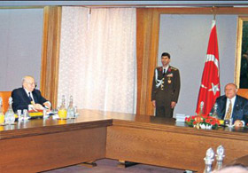 Erbakan ve Demirel'in 28 Şubat MGK'sındaki Diyaloğu