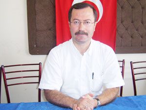 Öğretmene kart kıskacı