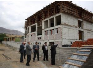 Ağrı Milli Eğitim Müdürü Başak, Okul İnşaatlarını İnceledi