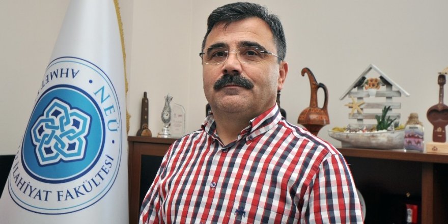 Prof. Dr. Karapınar: “Bayram günlerinde tatile çıkmak doğru değil"