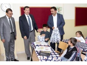 Erzincanlı Gönüllü Gençler, Köy Okullarında Yardıma Koşuyor