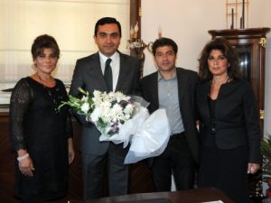 Neşet Ertaş’ın Çocukları Başkan Bahçeci'yi Ziyaret Etti