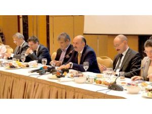 Müezzinoğlu: Hakimlere Sağlıkta Şiddete Başvuranı Tutuklama Yetkisi Verilecek