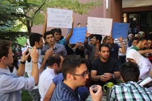 Dişçi adaylarının çay protestosu