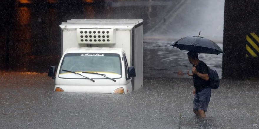 İstanbul'da sağanak yağış!