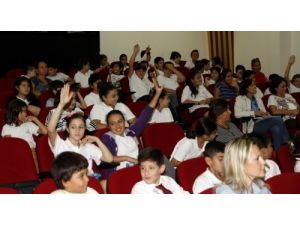 "Abur Cubur Yerine Doğal Gıdalar Tüketin"