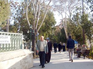 Kabir ziyaretlerinde dua edildi