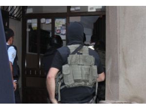 İstanbul Polisinden 'Helikopter' Destekli Şafak Operasyonu