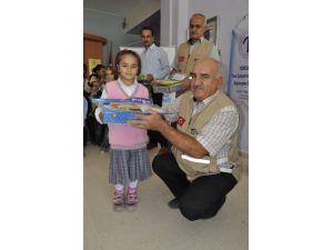 Kimse Yok Mu Ve Tümçader Öğrenciler İçin Bir Araya Geldi
