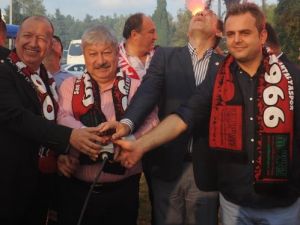 Medical Park Antalyaspor'un Bayrağı Seyir Terasında Dalgalandı