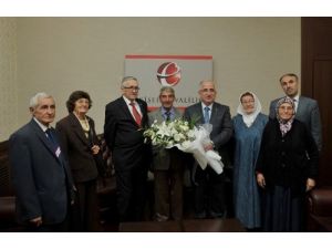 Vali Tuna: Yaşlıları Sahip Çıkmak Hepimizin Görevi