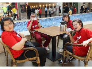 Zihinsel Engelli Öğrenciler Fotoğraf Sergisi Açtı