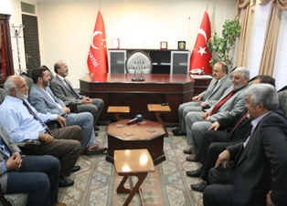 Vali Erol Saadet Partisi'ni ziyaret etti