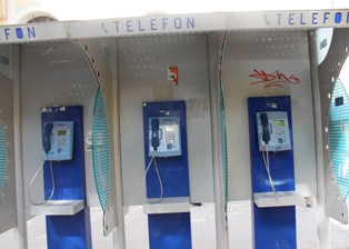 Telefon kulubelerinde görüntü kirliliği