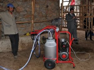 Süt Sağım Makineleri Sahiplerini Buldu