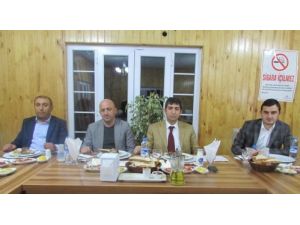 İnsiad Hizmet Sektörü Üyeleri Yemekte Bir Araya Geldi