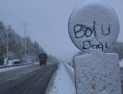Bolu Dağı'nda kar yağışı başladı