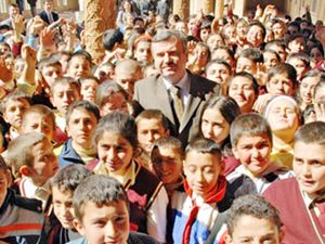 Büyükşehir’den eğitim yardımı