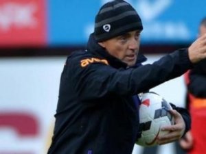 Mancini'den kritik Burak kararı!