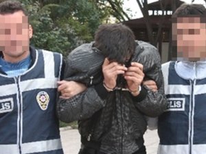 İki Yaşlı Kadının Çantasını Çalan Kapkaççı Yakalandı