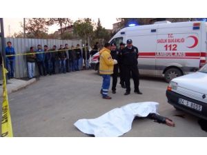 Sancaktepe'de Trafik Kazası: 1 Ölü, 1 Yaralı