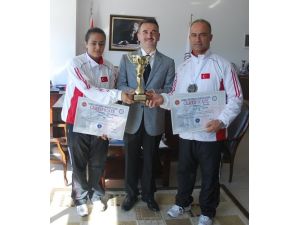 Karateci Gökhan Özler Gemlik’in Gururu Oldu