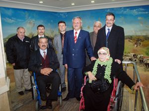 Engellilerden şehitliğe ziyaret