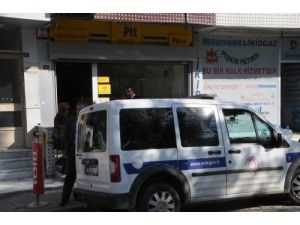 Benzinle Ptt Şubesini Soydu