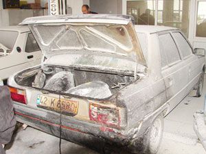 Otomobilin LPG tankı patladı: 2 yaralı