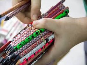 Karapınar'da öğrencilere kırtasiye desteği