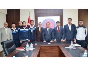 Vali Tapsız’dan Kilisspor'a Tam Destek