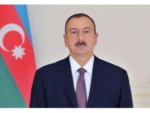 Seçimi Kazanan Aliyev Halka Seslendi