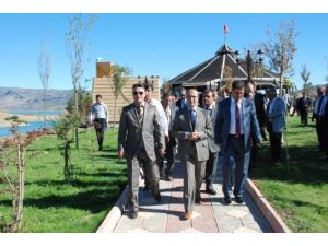 Gerger'in Kanyonları Doğaseverleri Bekliyor