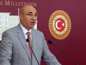 CHP'den kamuda başörtüsünün iptali için dava