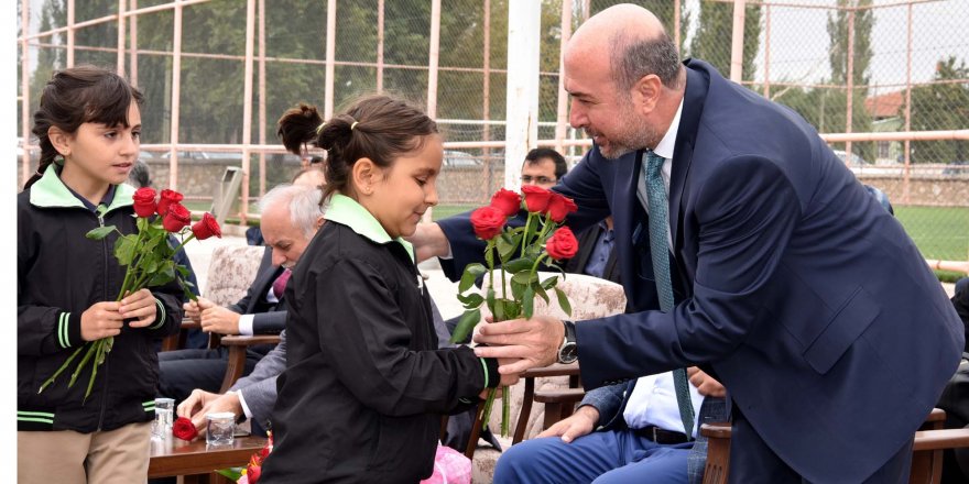 Aşure bereketine  ortak oldular