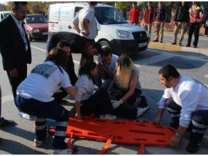 Devrilen Motosikletin Kadın Sürücüsü Yaralandı