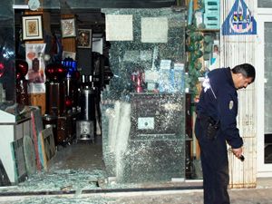 Beyşehir'de iş yeri kurşunlandı