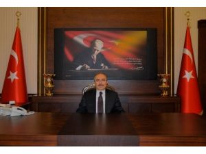 Vali Yaman: Bayramlar Toplumu Bir Arada Tutan Günlerdir