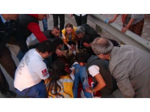 Hurdaya Dönen Araçtan Yaralı Kurtuldular