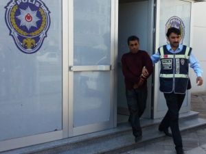 Bekçilik Yaptığı Depodan 60 Bin Liralık Malzeme Çaldı