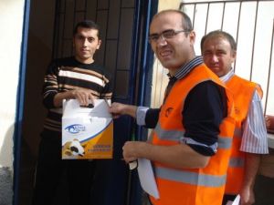 Kimse Yok Mu Derneği Şereflikoçhisar'da Kurban Eti Dağıttı