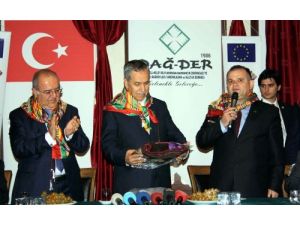 Bülent Arınç, Dağ-der Üyeleri İle Bayramlaştı