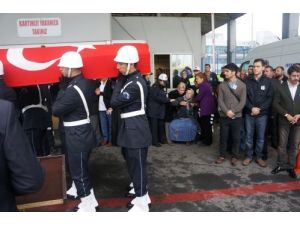 Şehit Polis, Gözyaşlarıyla Memleketine Uğurlandı