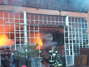 Kadayıf İmalathanesi Tamamen Yandı