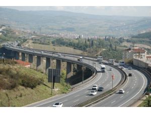 Tem Otoyolu'nun Kocaeli Kesiminde Akıcı Trafik Var
