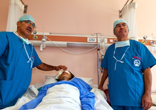 Gözünden vurulan Suriyeli genç Konya'da tedavi edildi
