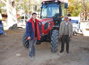 Sarayönülü çiftçiler, traktörlerine kavuştu