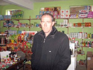 Dedeler'de sigara hırsızlığı