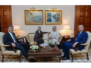 Erdoğan Ailesinden, Gül’e Hac Ziyareti