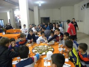 Özel Burç Kozan Koleji'nden Velilere ‘maklube’ İkramı